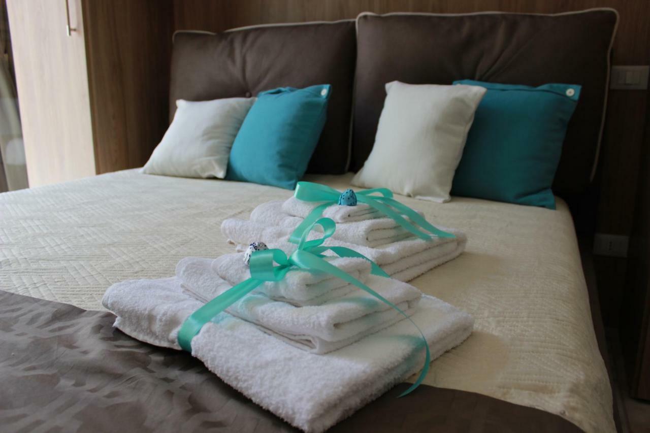 Guest House Zio Michele - ชีนิซี ภายนอก รูปภาพ