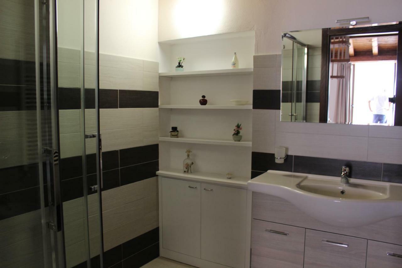 Guest House Zio Michele - ชีนิซี ภายนอก รูปภาพ